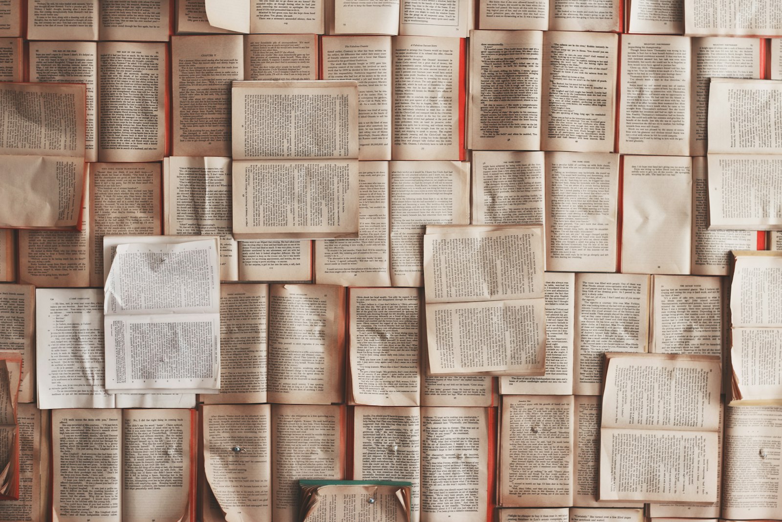 Buch mit Code-of-Conduct